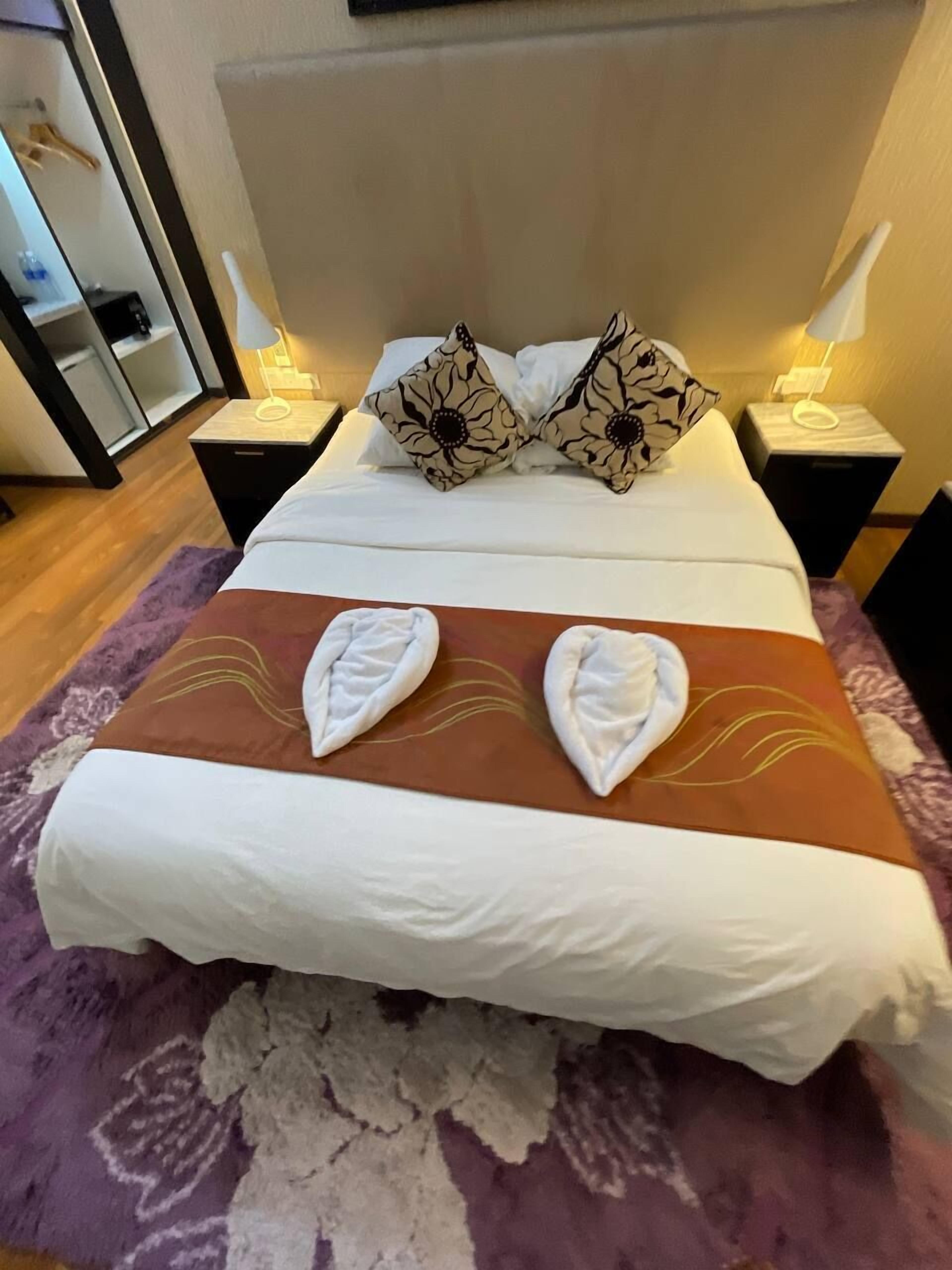 Kamar Double Klasik | Seprai linen