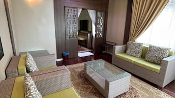 Kamar Triple Premium | Area keluarga