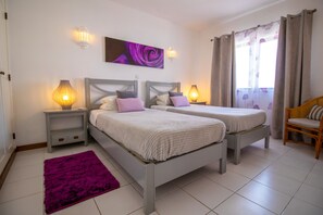 2 bedrooms, in-room safe, iron/ironing board, free WiFi