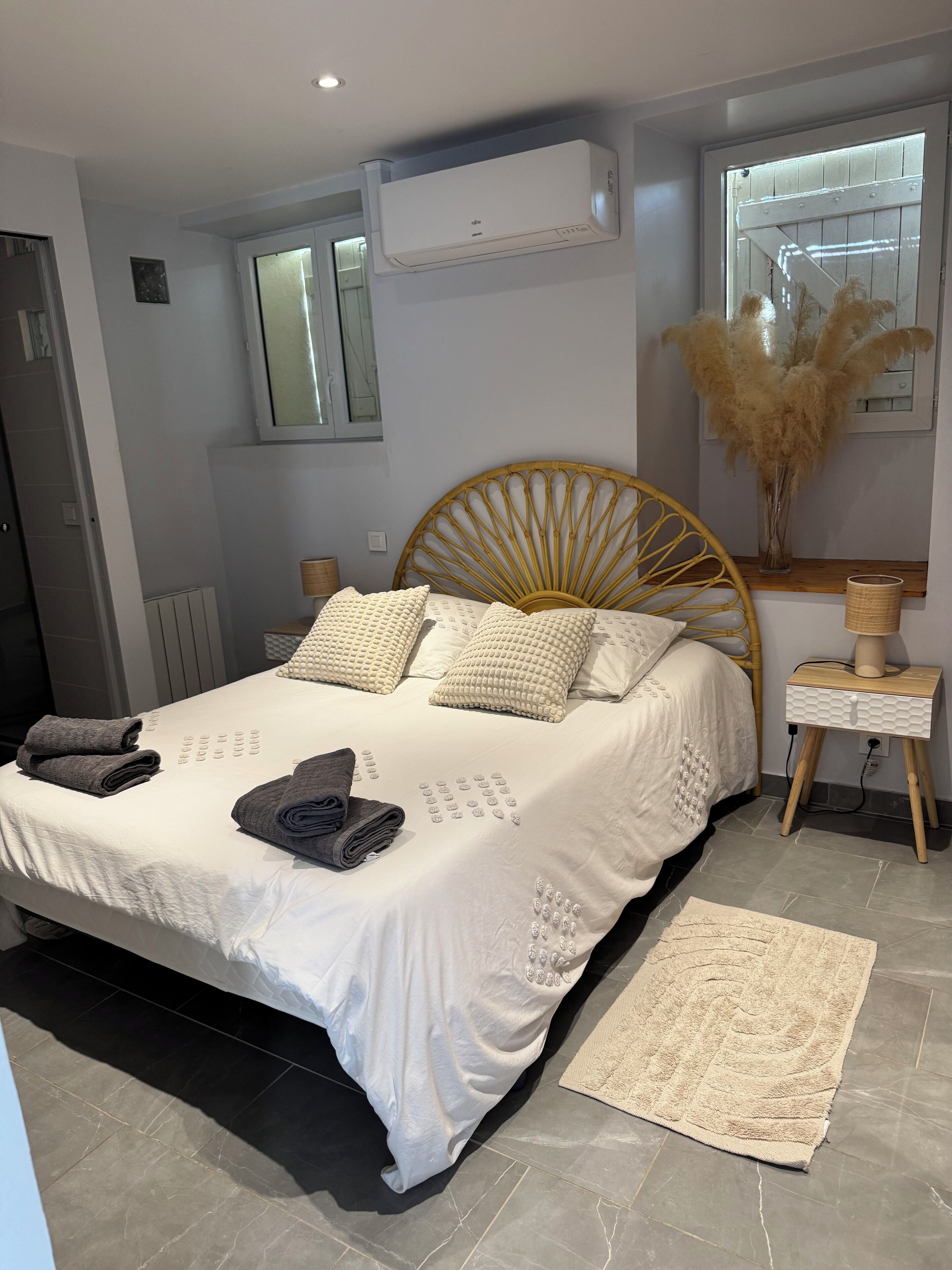 2 bedrooms, WiFi, bed sheets