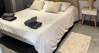 La petite Maisonette country house near the Loire castles