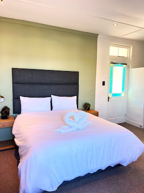 Comfort Double or Twin Room, Balcony, Bay View | Free WiFi