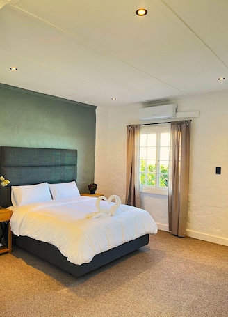 Comfort Double Room, Balcony, Bay View | Free WiFi