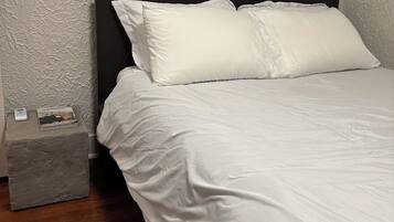 2 makuuhuonetta, Wi-Fi, vuodevaatteet