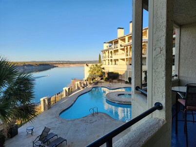 Spectacular 2-bedroom Lakefront Resort Type Condo  in Lake Travis