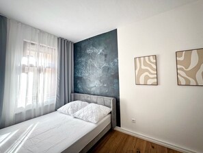 1 室のベッドルーム、WiFi、ベッドシーツ