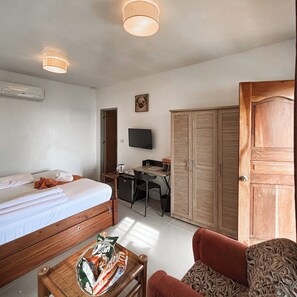 Free WiFi - Cuestas Beach Resort & Restaurant  (Alegria)