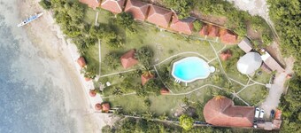 Cuestas Beach Resort & Restaurant