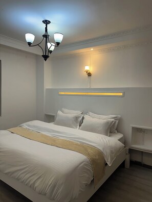 3 bedrooms, iron/ironing board, WiFi, bed sheets