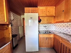 Microondas, parrilla de estufa y lavavajillas