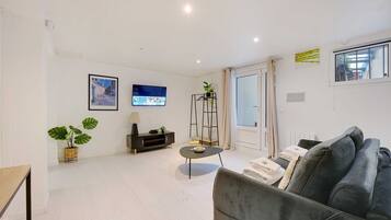 Apartment | Living area