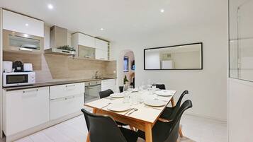 Apartment | Private kitchen | Fridge, microwave, oven, stovetop