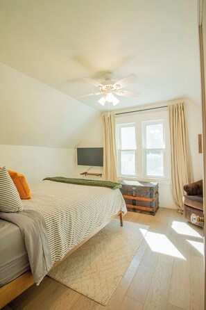 2 Schlafzimmer, Bügeleisen/Bügelbrett, Internetzugang, Bettwäsche