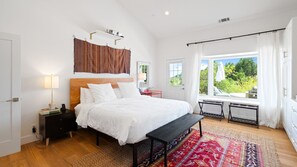 4 camere, ferro/asse da stiro, Wi-Fi gratuito, lenzuola