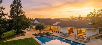 Dry Creek Wonderland | Private Farm Estate in Wine Country
