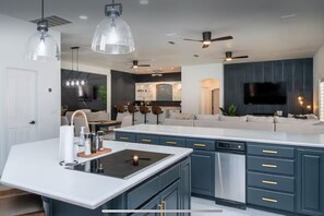 Microwave, oven, stovetop, dishwasher