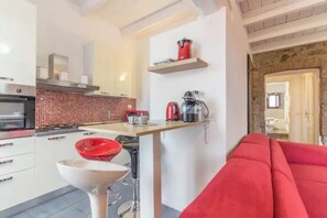 Interior - Loft Porto Romano, apartment in the heart of Olbia's historic center (Olbia)