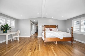 5 bedrooms, iron/ironing board, travel cot, WiFi