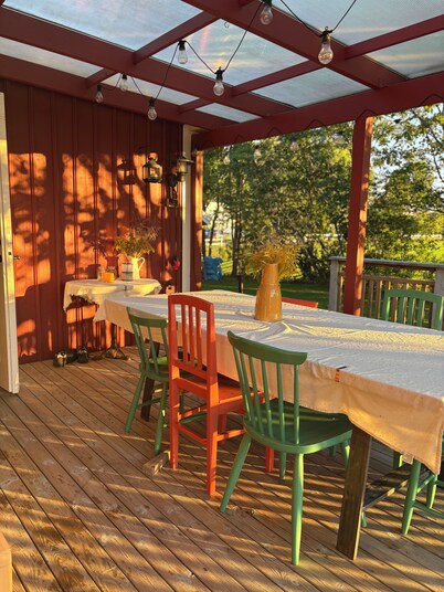 Tranquil 3-bedroom house for a peaceful getaway with sauna and jacuzzi.