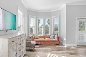 Smart TV, videojuegos y libros 