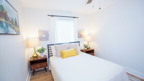 3 soverom, internettilgang og sengetøy