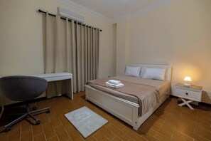 3 室のベッドルーム、アイロン / アイロン台、インターネット