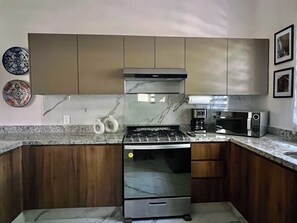 微波爐、焗爐、爐具