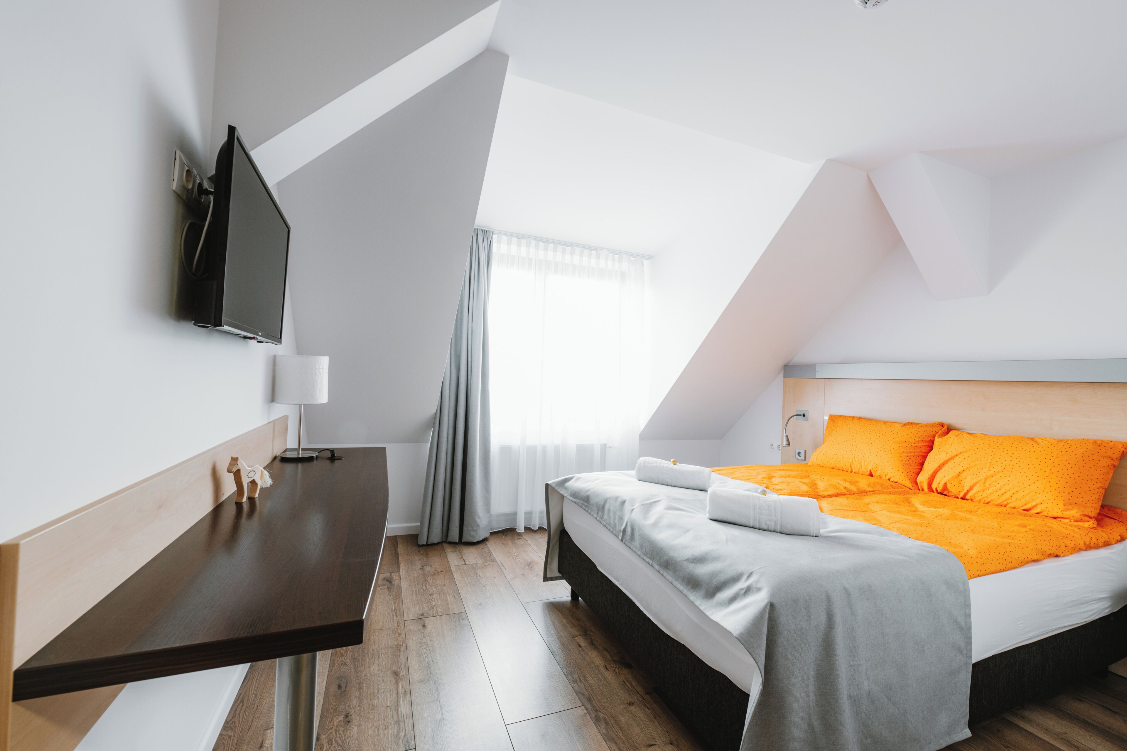 Double Room | Free WiFi, bed sheets