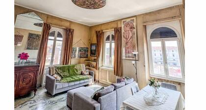 Perfectly located in the heart of Rome, transportation right outside your door