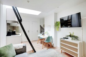 Apartment | Living area
