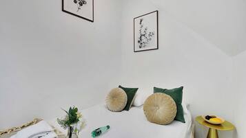 Apartemen | 1 kamar tidur, ruang kerja ramah laptop, dan setrika/meja setrika