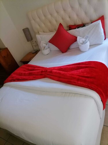Neo & Ruks Guest House Parow