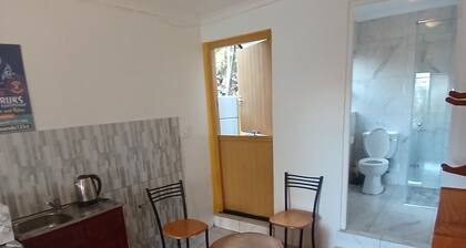 Neo & Ruks Guest House Parow