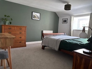 2 bedrooms, WiFi, bed sheets - The Barn, Ellonby offers a quiet and peaceful setting, fun for all the family. (Ellonby)