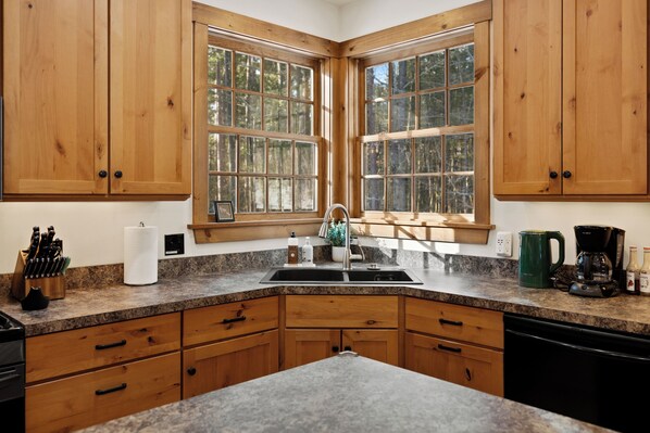 Microwave, oven, stovetop, dishwasher