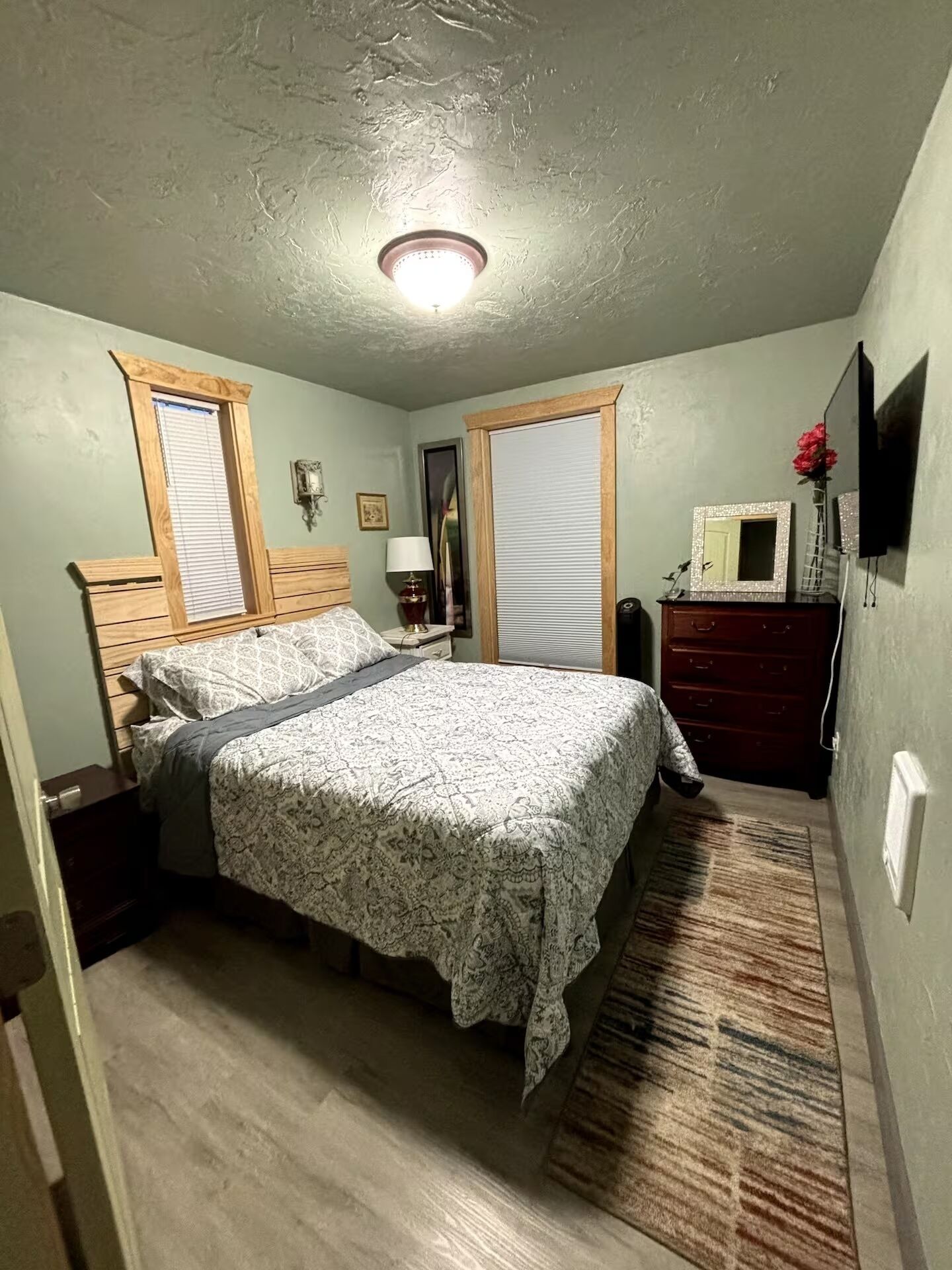2 chambres, fer et planche à repasser, Wi-Fi, literie fournie