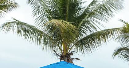 Casa La Vie Es Belle Beach