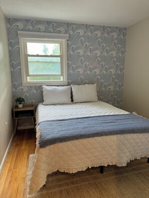 3 slaapkamers, een strijkplank/strijkijzer, wifi, beddengoed