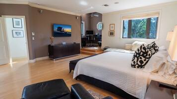 3 chambres, bureau, fer et planche à repasser, Wi-Fi gratuit