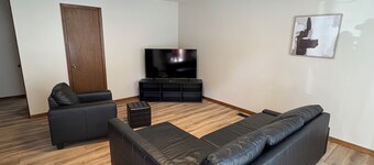 Charming 2-bedroom house in terrific Manhattan. Walkable to KSU football.