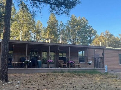 Perfect 8-bedroom cabin in Mayhill
@ Sacramento Mountain Retreat
