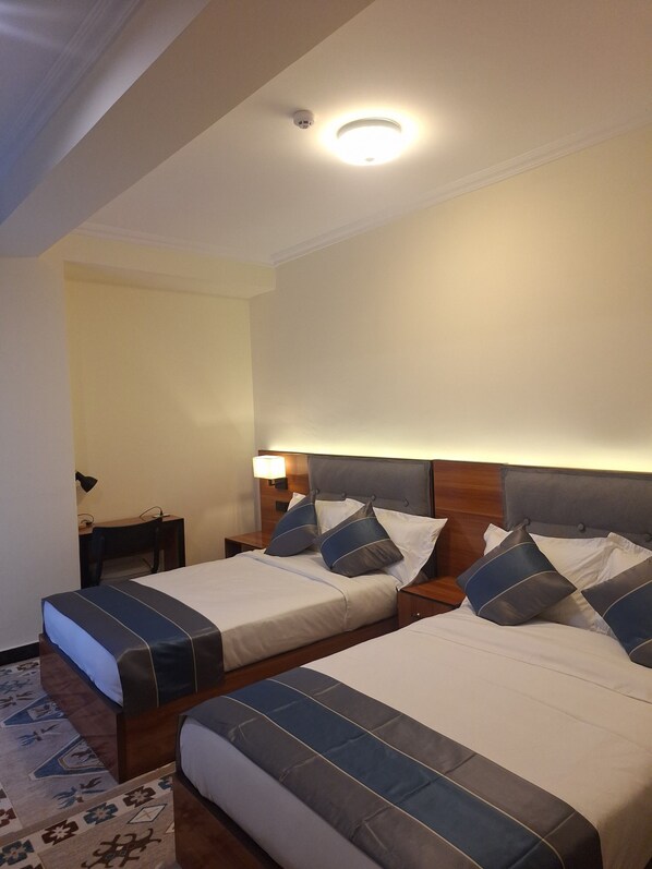 In-room safe, soundproofing, iron/ironing board, free WiFi