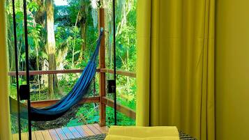 Blackout curtains, iron/ironing board, free WiFi