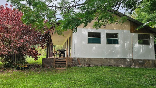 Exterior - Hare Kivi (Hanga Roa)