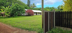 Exterior - Hare Kivi (Hanga Roa)