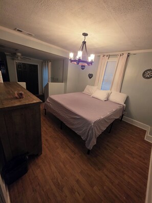 3 Schlafzimmer, Zimmersafe, kostenloses WLAN, Bettwäsche