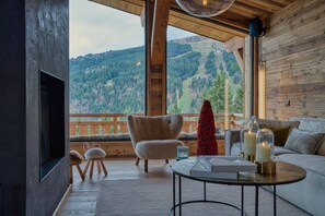 Televisión, chimenea