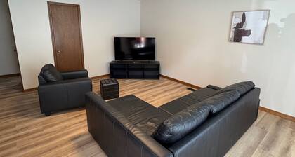 Fabulous 2-bedroom house in Manhattan. Walkable to KSU.