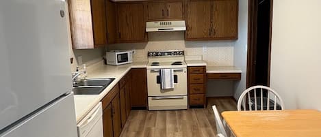 Microwave, oven, stovetop, dishwasher
