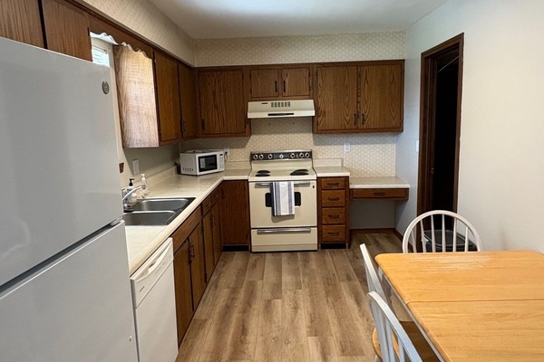 Microones, forn, placa de cuina i rentaplats